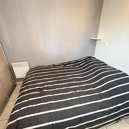 Cosy A Granville, Proche Pour 2 Personnes Avec Wifi Et Parking - Fr-1-361-517 * Granville