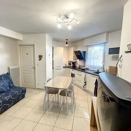Cosy A Granville, Proche Pour 2 Personnes Avec Wifi Et Parking - Fr-1-361-517 Lägenhet