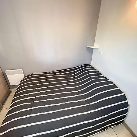 Cosy A Granville, Proche Pour 2 Personnes Avec Wifi Et Parking - Fr-1-361-517 * Granville